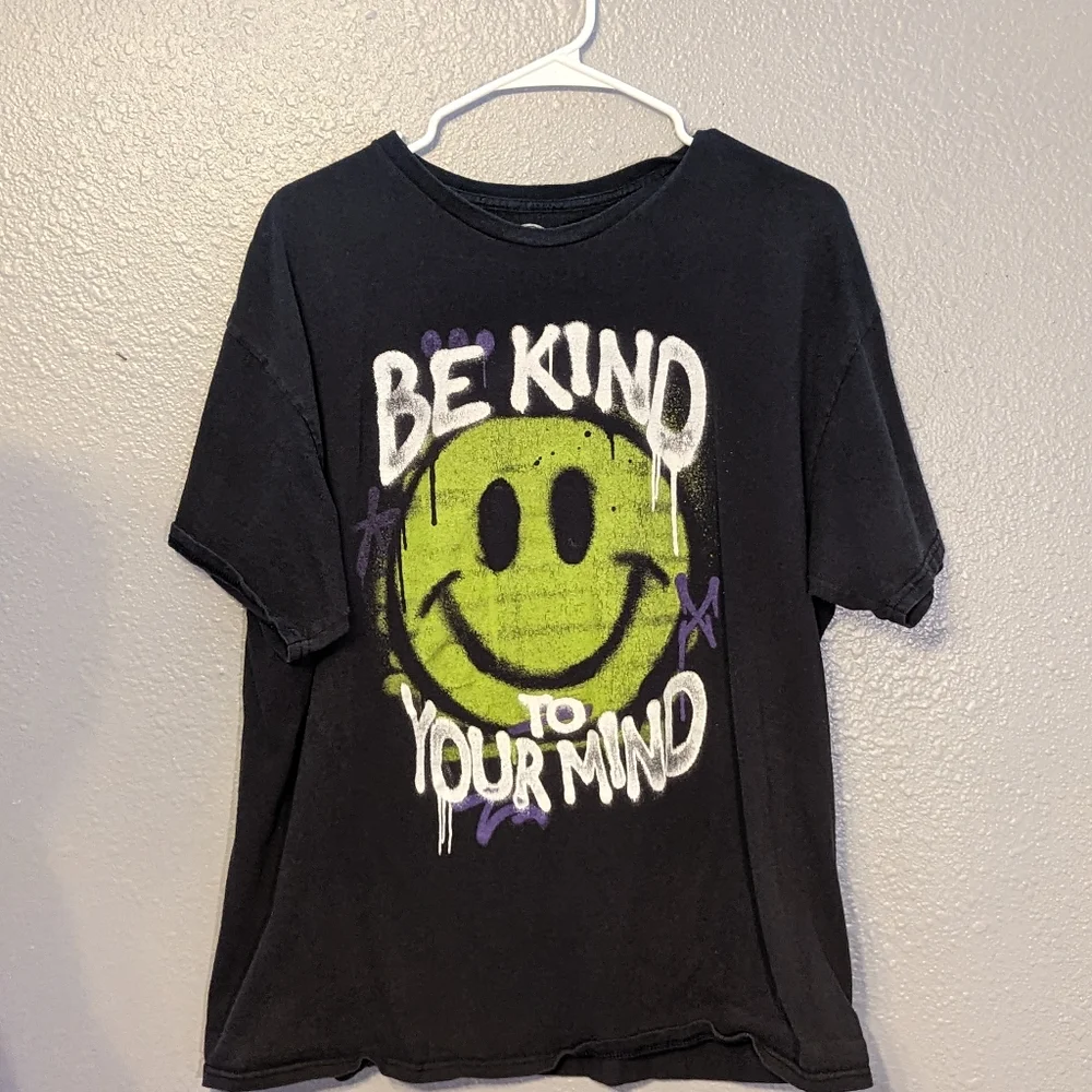 Tee - Picture 1 of 2